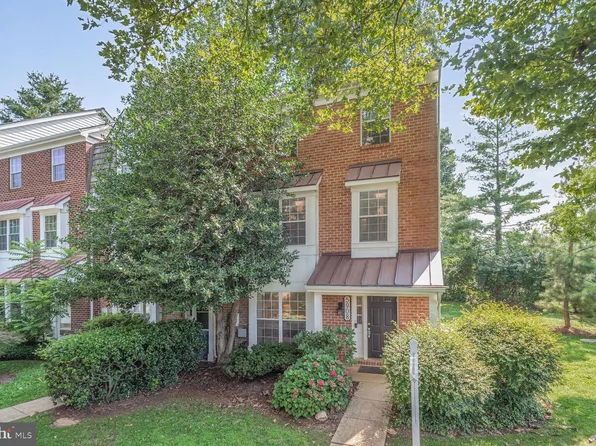 5908 Edson Ln, Rockville, MD 20852