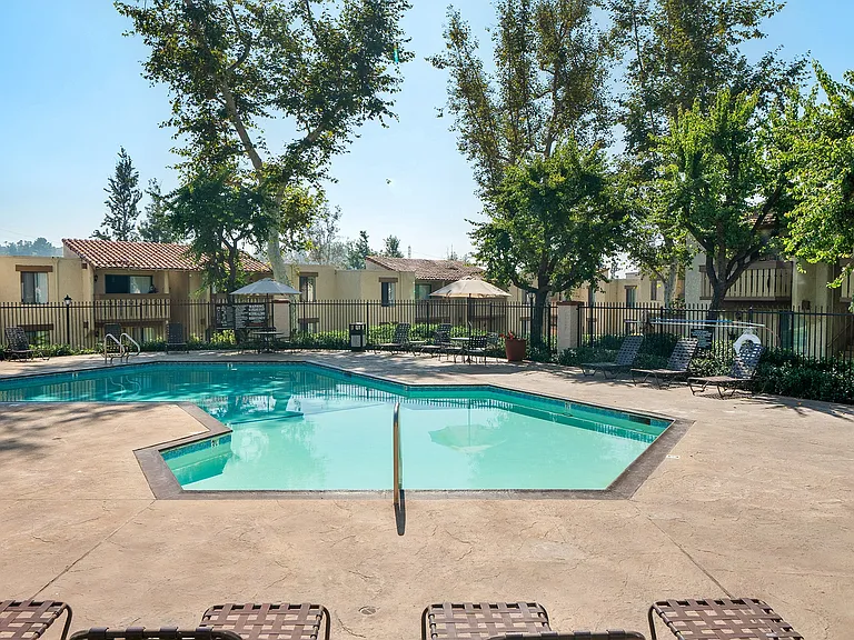 Alicia Plaza — Photo 11