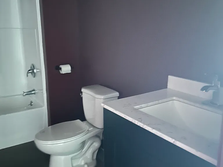 2404 Wilshire Blvd #11D — Photo 16