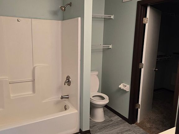 2nd image of 1624 Philipp Way
