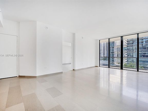 3rd image of 88 SW 7th St APT 1009
