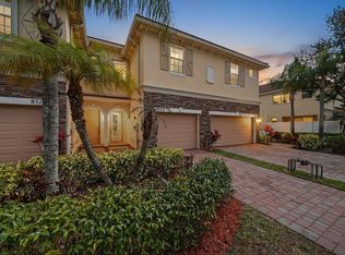 9515 SW Otter Ln, Stuart, FL 34997