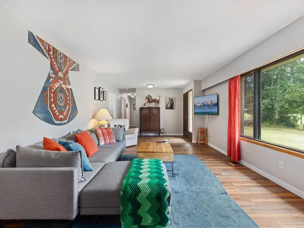 8988 B Pemberton Meadows Rd, Squamish Lillooet, BC V0N 2L2