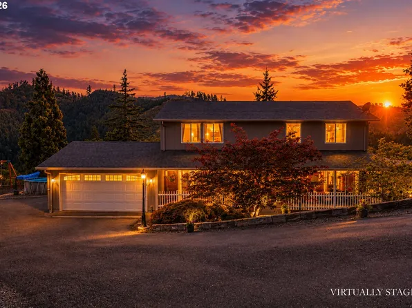 1870 Lake View Dr, Sutherlin, OR 97479