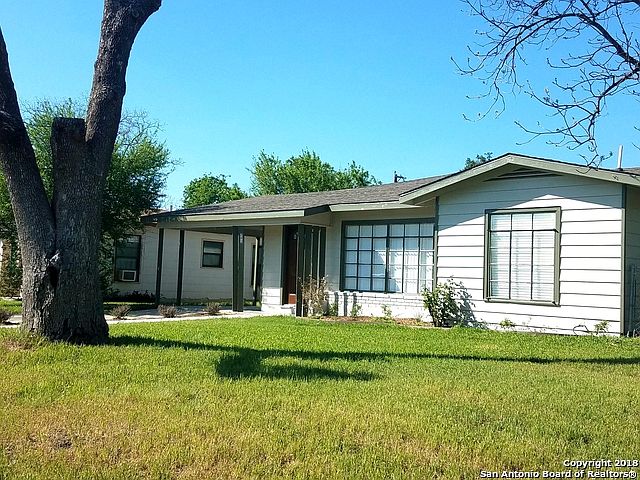 1st image of 203 Loy Dr
