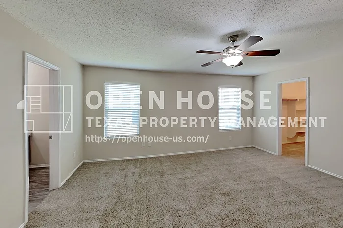 4884 Waterford Dr — Photo 9