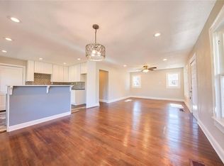 2021 Clover Ln, Fort Worth, TX 76107