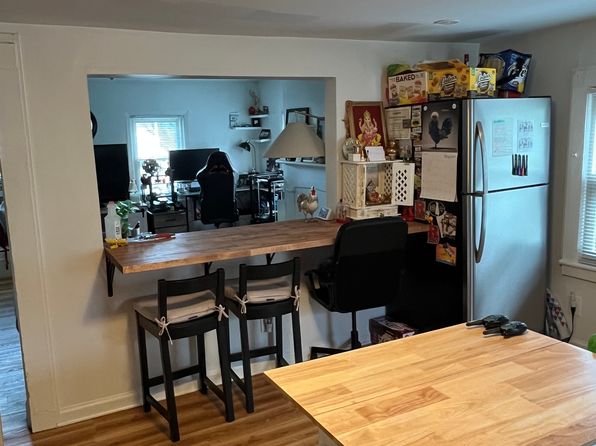 99 Maple Ave FLOOR 2