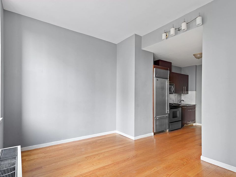 1st image of 150 Nassau St APT 6J
