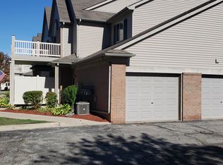 15755 Parkway Ln APT 6, Southgate, MI 48195