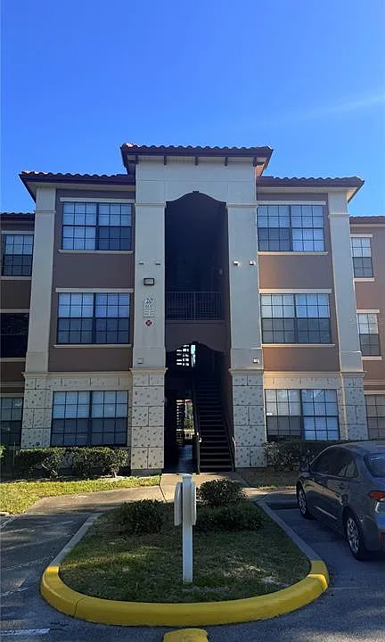 6137 Metrowest Blvd #307