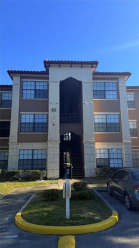 6137 Metrowest Blvd #307 Photo 1
