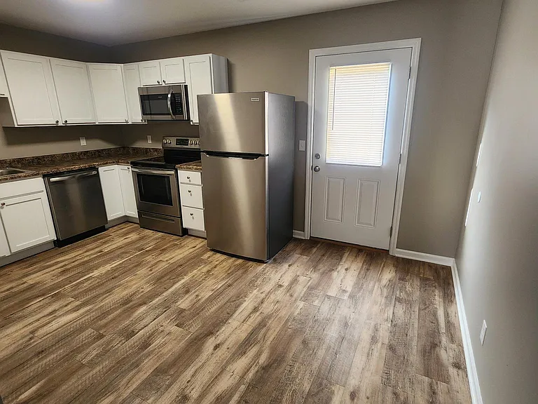 1403 Stadium View Dr #A — Photo 5