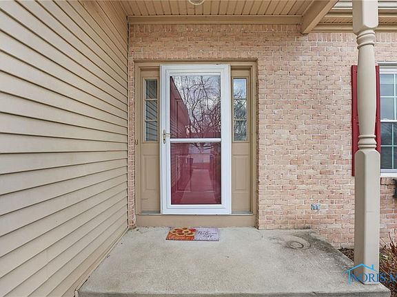 4th image of 4712 Waterbury Ln