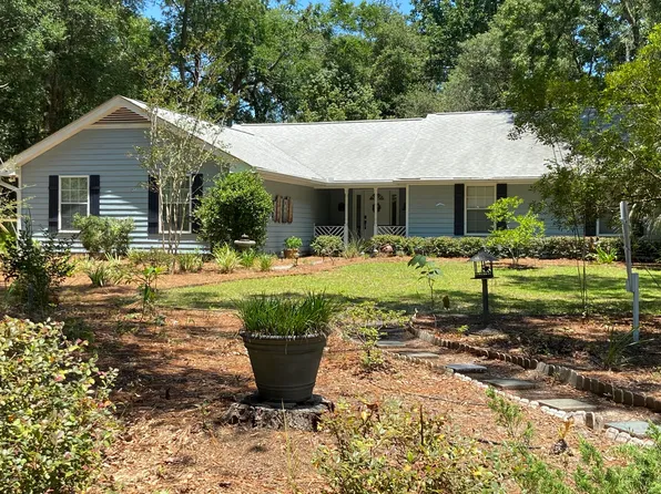 6 Suttlers Row, Hilton Head Island, SC 29928