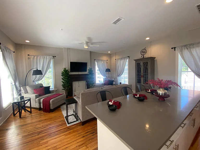 The Marine Residence — Photo 51