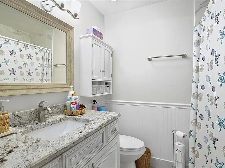 440 Palm Tree Dr — Photo 16