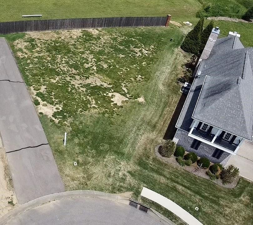 2nd image of 22 Hampton Pl
