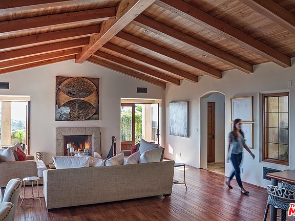 4th image of 1585 La Vista Del Oceano Dr