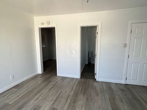 3rd image of 935 Alamitos Ave #941-1/2