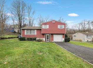 64 Duelk Ave, Monroe, NY