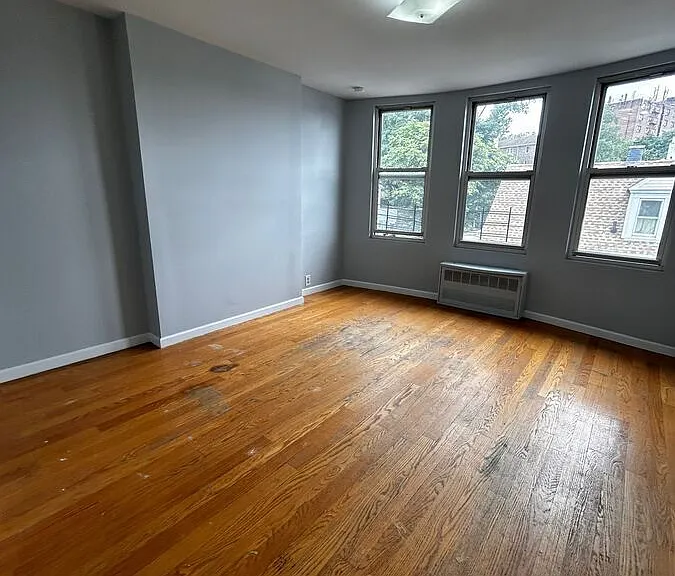 146 Beech St — Photo 2