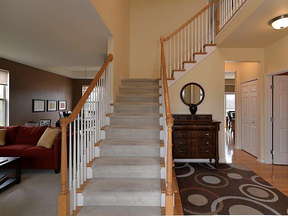 4th image of 3231 Bridgefield Dr