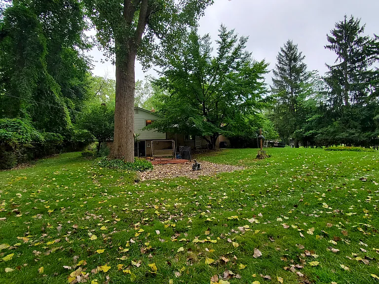 21105 Westfarm Ct — Photo 9