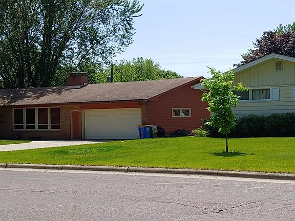 2nd image of 749 S St E