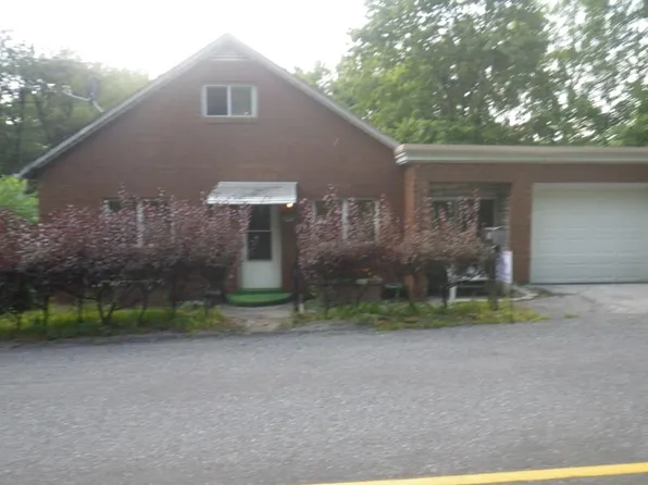 522 Deveaux St, Carrolltown, PA 15722