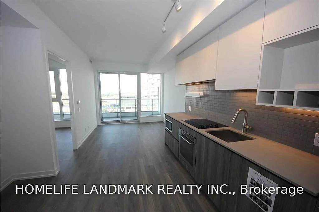 898 Portage Pkwy — Photo 3