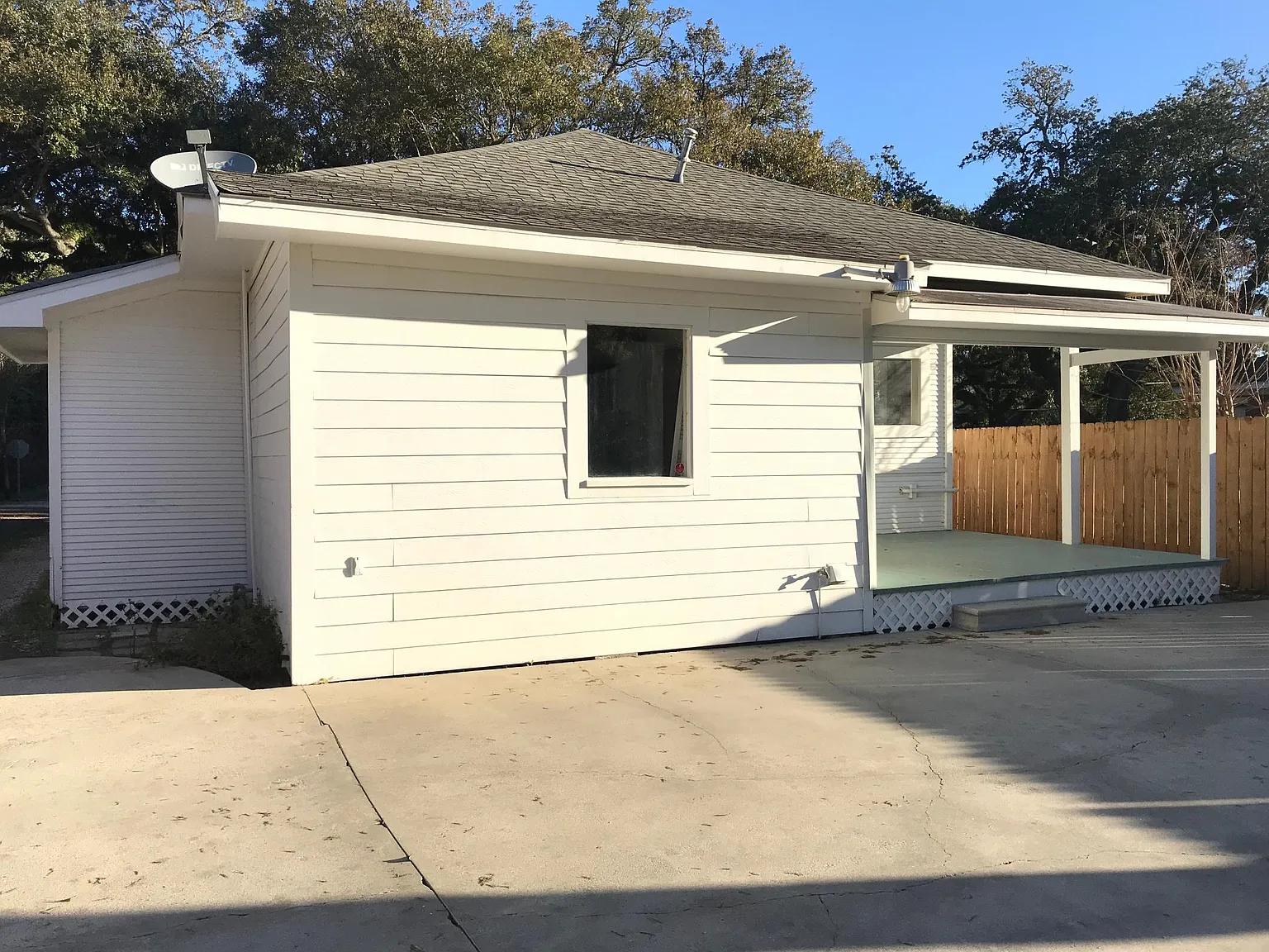 618 Mill St — Photo 2