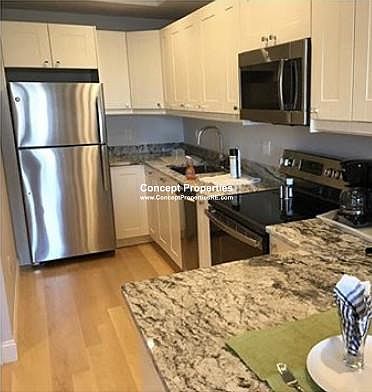 2nd image of 296 Beacon St #2D
