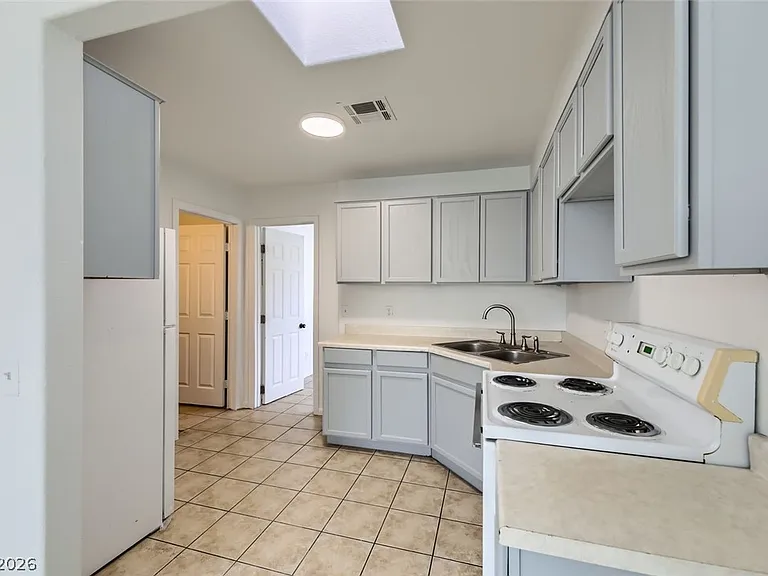 2133 Ellis St #A — Photo 8