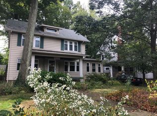 13000 Cedar Rd, Cleveland, OH 44118