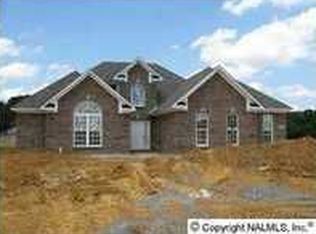 151 Appleberry Ln, Harvest, AL 35749