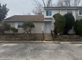 7 Potomac Ave, Barnegat, NJ 08005