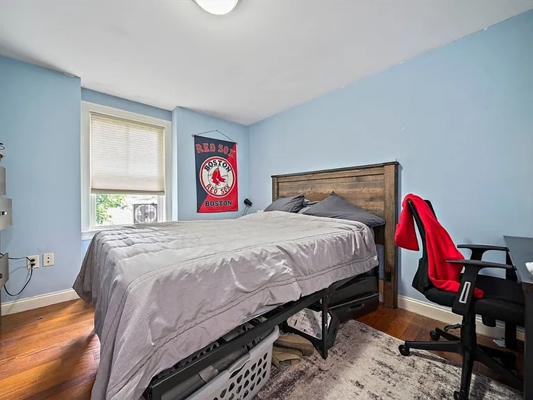 32 Adamson St #E — Photo 7
