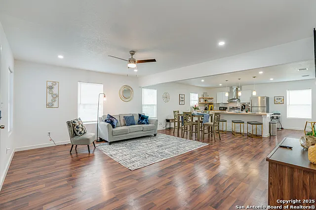 1039 McKinley Ave — Photo 6