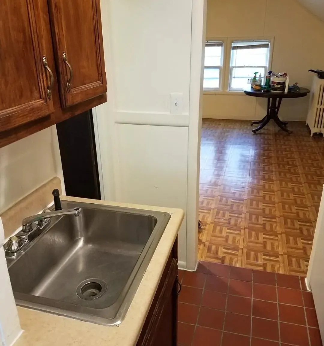 1 bed, 800 sqft, $1,150 — Photo 3