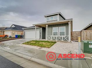 9709 Crystal Falls Ln, Shafter, CA 93263