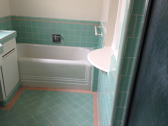 4th image of 1126 N Gower St #1/2
