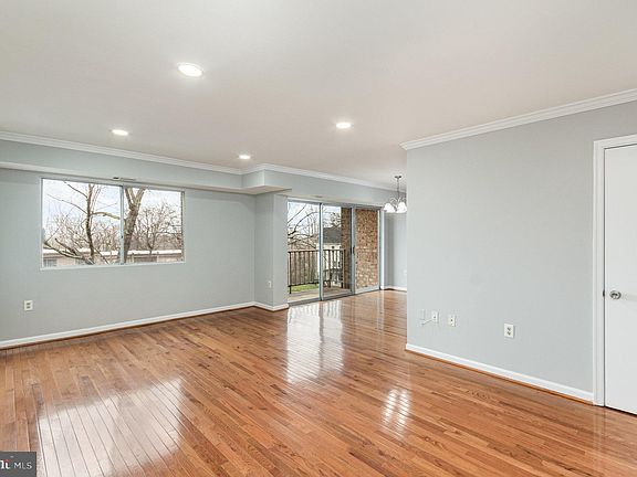 5th image of 12703 Dara Dr APT 203