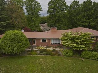 53 Strawberry Hl, Northampton, MA 01062