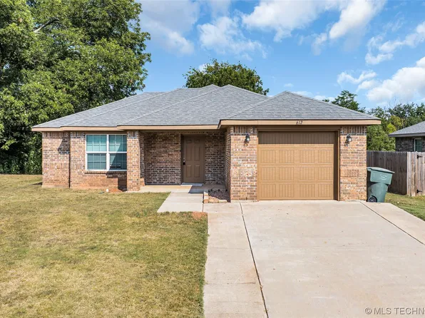 612 Geronimo Ln, Pauls Valley, OK 73075