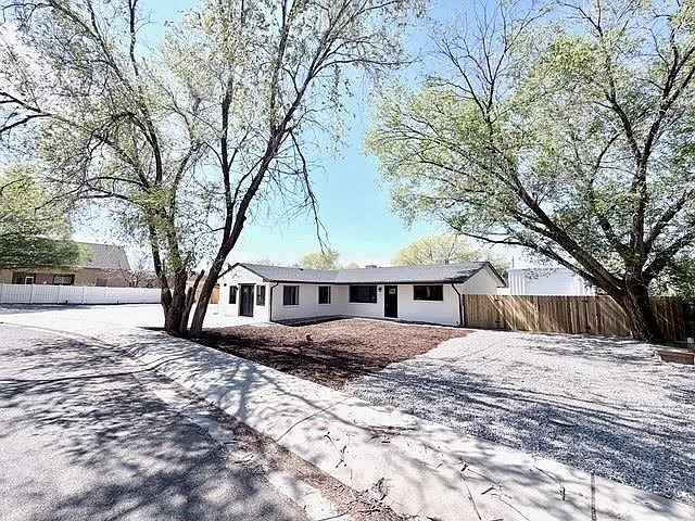 239 Nancy St — Photo 46