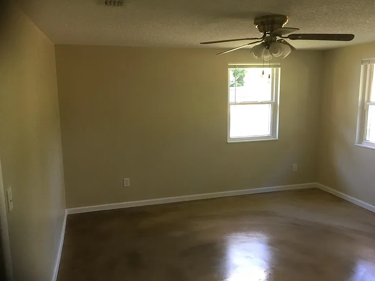 1519 Pawnee St — Photo 6