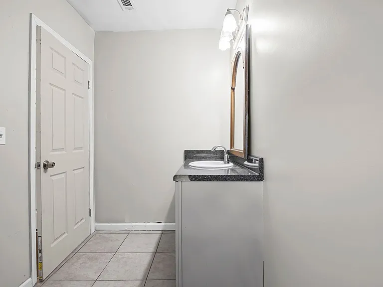 1005 Westmoor Dr NW #A — Photo 17