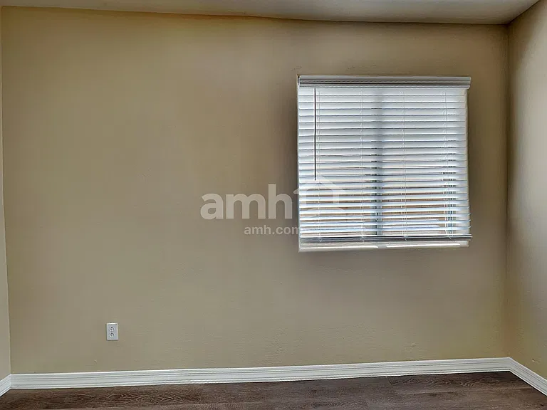 25524 W Dunlap Rd — Photo 15