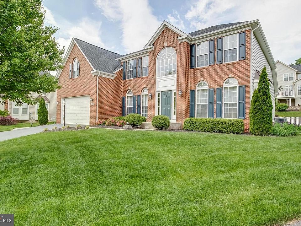 1st image of 152 Pinnacle Ct